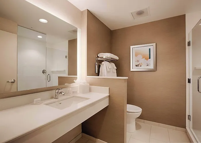 Hotel Fairfield & By Marriott Clearwater 3*